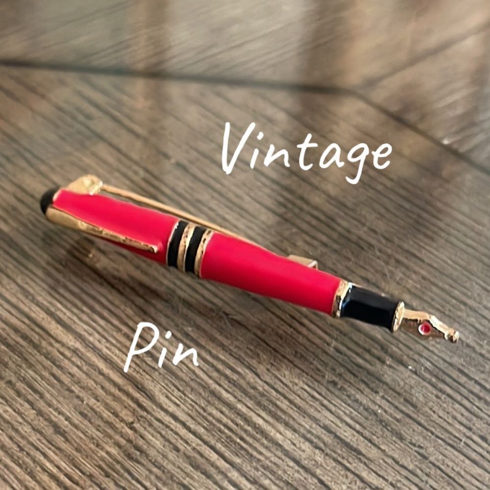 Vintage Style Fountain Pen Pin Red & Black Enamel Accents